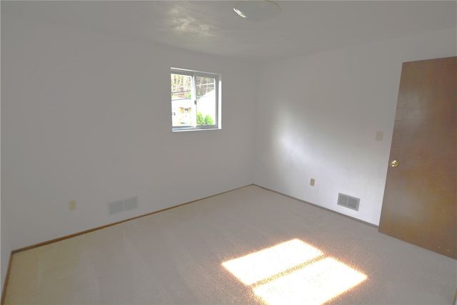229 Springwood Drive, Penn Hills, PA 15147