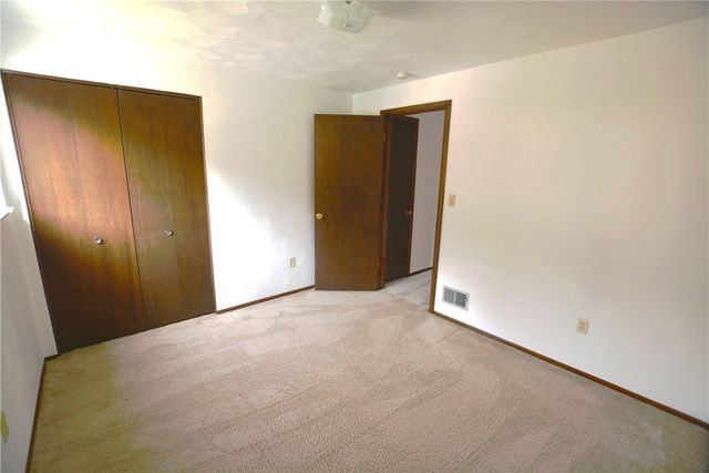 229 Springwood Drive, Penn Hills, PA 15147