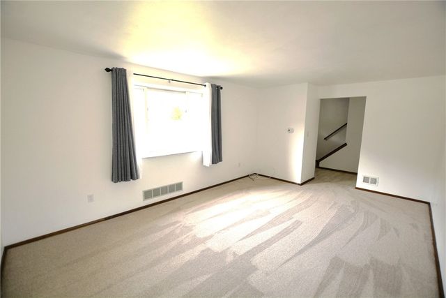 229 Springwood Drive, Penn Hills, PA 15147