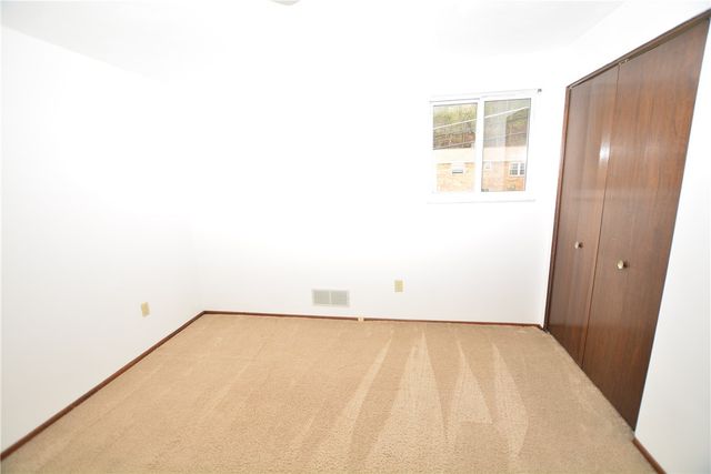 229 Springwood Drive, Penn Hills, PA 15147