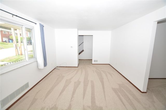 229 Springwood Drive, Penn Hills, PA 15147