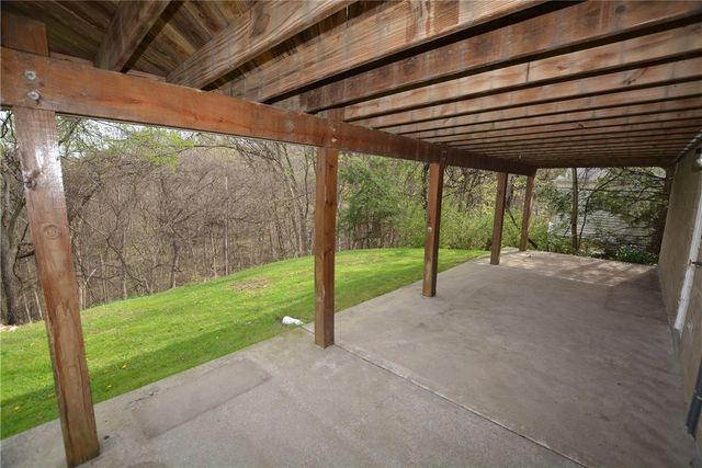229 Springwood Drive, Penn Hills, PA 15147