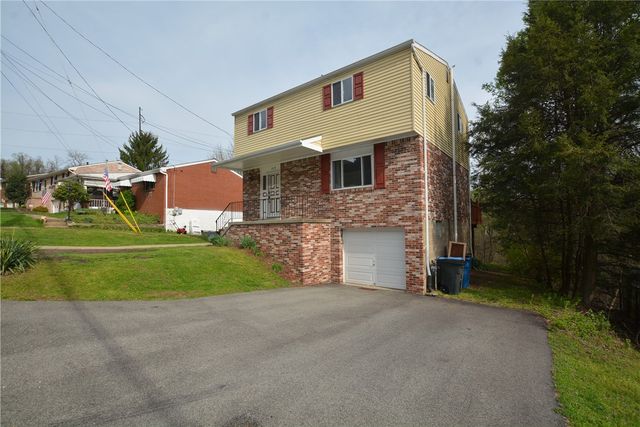 229 Springwood Drive, Penn Hills, PA 15147