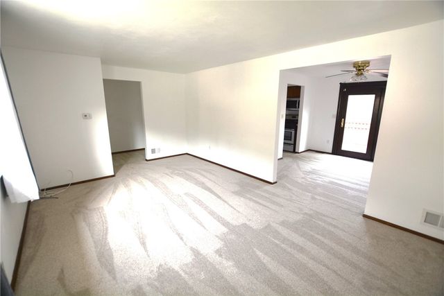 229 Springwood Drive, Penn Hills, PA 15147
