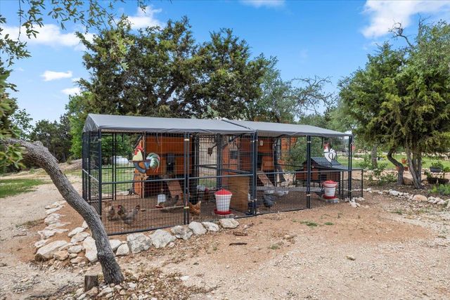 300 & 296 IVY Drive, Liberty Hill, TX 78642