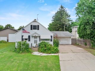 508 W SOUTH STREET, Loyal, WI 54446
