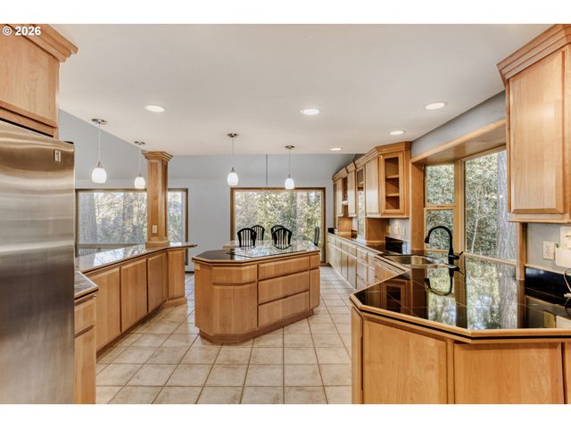 4635 Nw KAHNEETA Dr, Portland, OR 97229