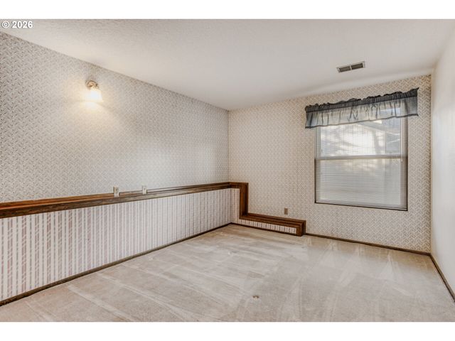 4635 Nw KAHNEETA Dr, Portland, OR 97229