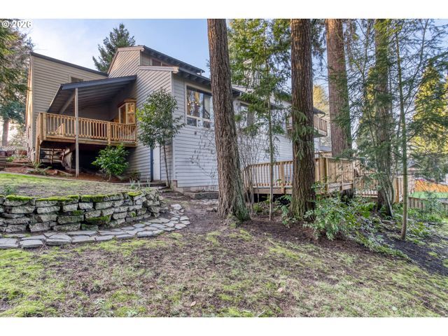 4635 Nw KAHNEETA Dr, Portland, OR 97229