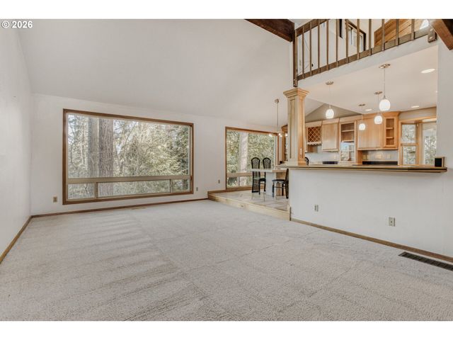 4635 Nw KAHNEETA Dr, Portland, OR 97229