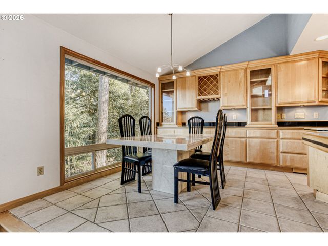 4635 Nw KAHNEETA Dr, Portland, OR 97229