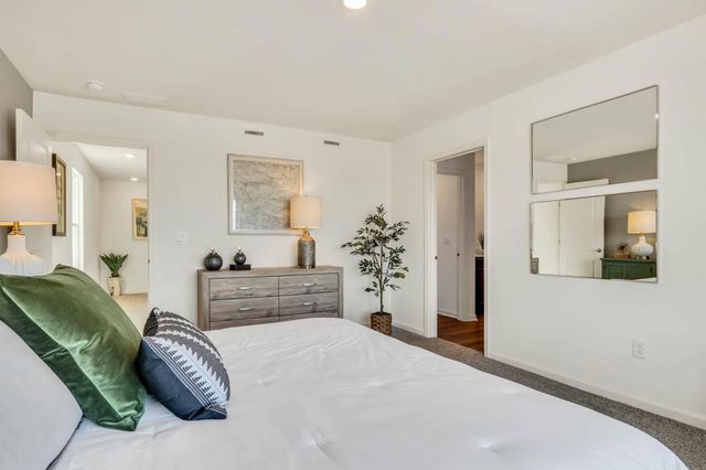 7062 Oakmont ROAD, Mount Pleasant, WI 53403