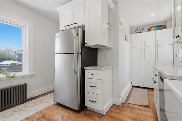 28 Village Street 2, Marblehead, MA 01945