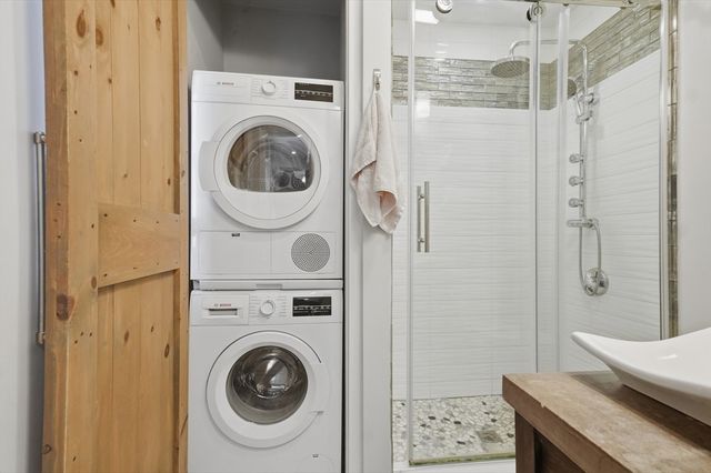 28 Village Street 2, Marblehead, MA 01945
