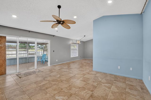 6773 Alden Ridge Drive, Boynton Beach, FL 33437