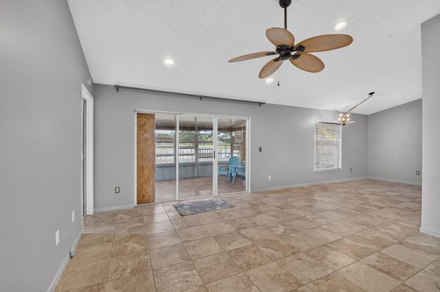 6773 Alden Ridge Drive, Boynton Beach, FL 33437
