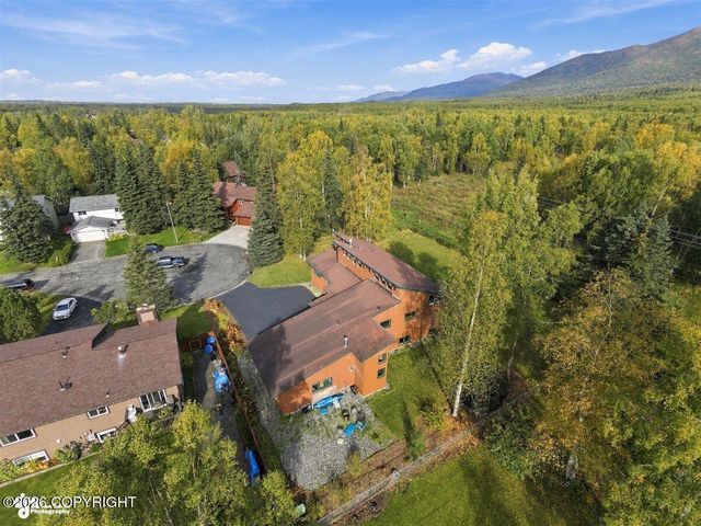 8670 Kushtaka Circle, Anchorage, AK 99504