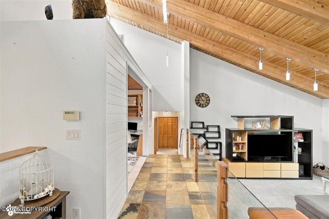 8670 Kushtaka Circle, Anchorage, AK 99504