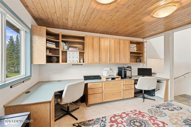 8670 Kushtaka Circle, Anchorage, AK 99504