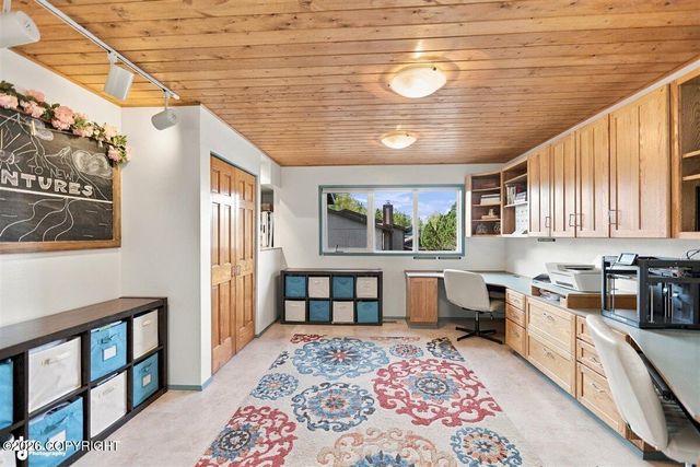 8670 Kushtaka Circle, Anchorage, AK 99504
