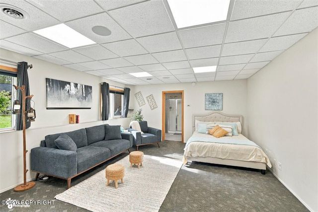 8670 Kushtaka Circle, Anchorage, AK 99504