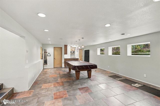 8670 Kushtaka Circle, Anchorage, AK 99504
