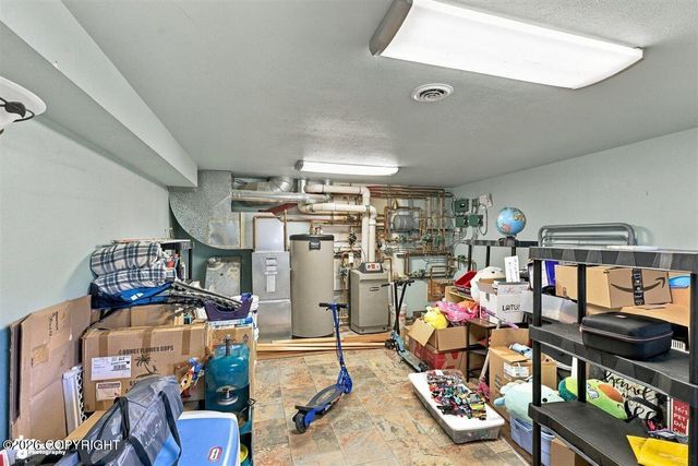8670 Kushtaka Circle, Anchorage, AK 99504
