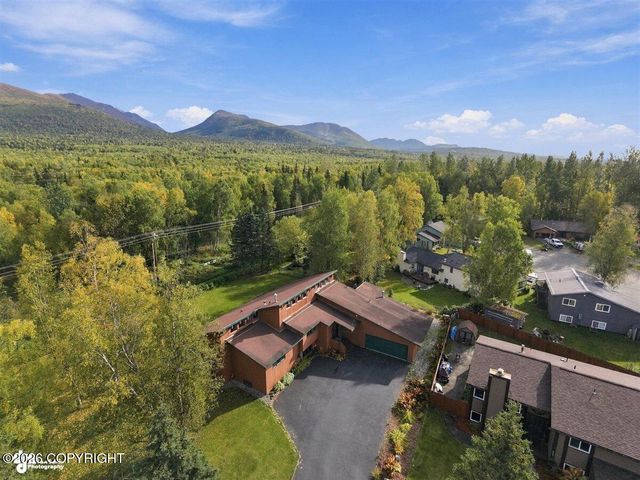 8670 Kushtaka Circle, Anchorage, AK 99504