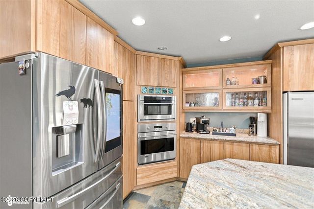 8670 Kushtaka Circle, Anchorage, AK 99504