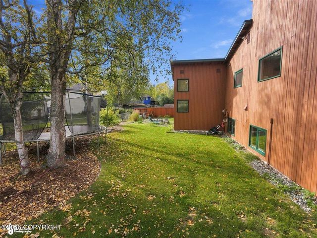 8670 Kushtaka Circle, Anchorage, AK 99504