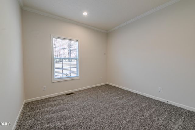 207 Old Nc 75 S, Stem, NC 27581