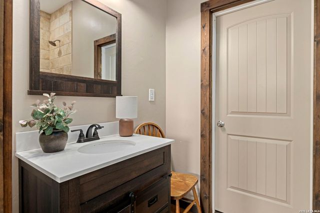 486 Camino Real Rd, Kerrville, TX 78028