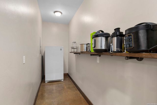 486 Camino Real Rd, Kerrville, TX 78028