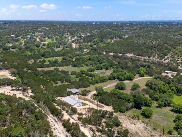 486 Camino Real Rd, Kerrville, TX 78028
