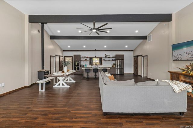 486 Camino Real Rd, Kerrville, TX 78028
