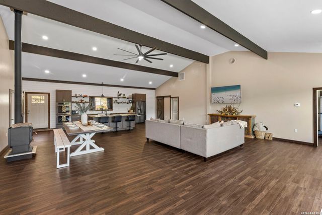 486 Camino Real Rd, Kerrville, TX 78028