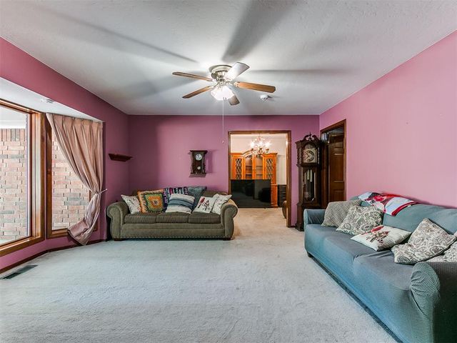 13 Northridge Road, Shawnee, OK 74804