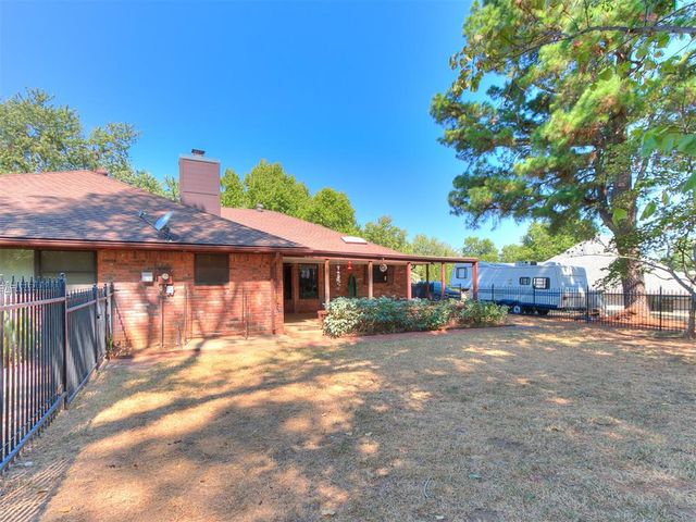 13 Northridge Road, Shawnee, OK 74804