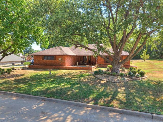 13 Northridge Road, Shawnee, OK 74804