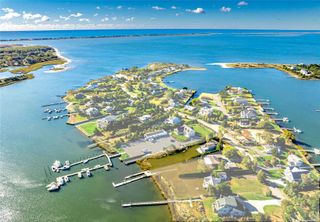 68 Little Neck Road, Southampton, NY 11968