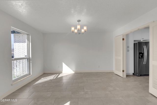 9325 W H Burges Drive, El Paso, TX 79925