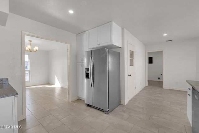 9325 W H Burges Drive, El Paso, TX 79925