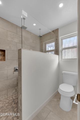 9325 W H Burges Drive, El Paso, TX 79925