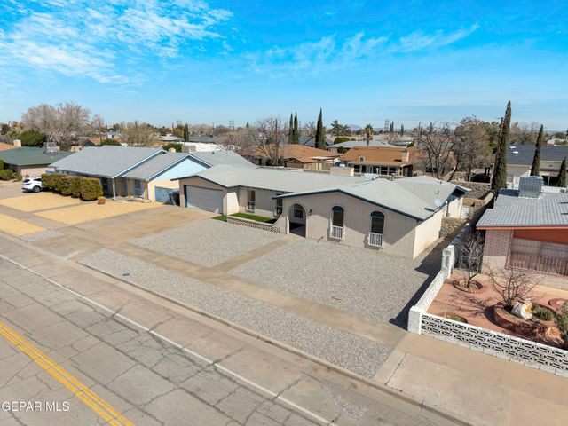 9325 W H Burges Drive, El Paso, TX 79925