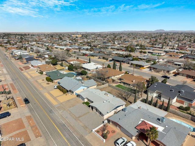9325 W H Burges Drive, El Paso, TX 79925