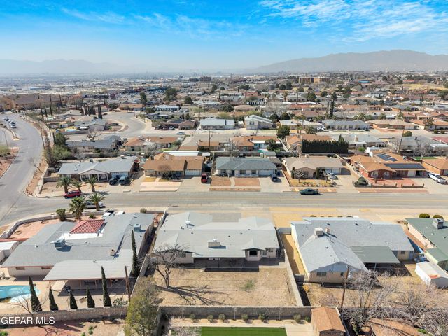 9325 W H Burges Drive, El Paso, TX 79925