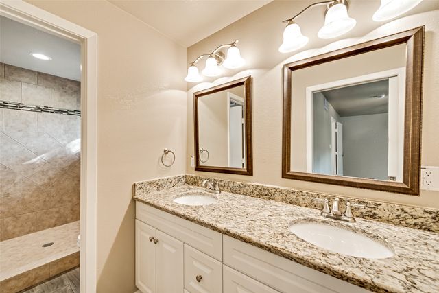 2817 Blackwood Drive, Arlington, TX 76013