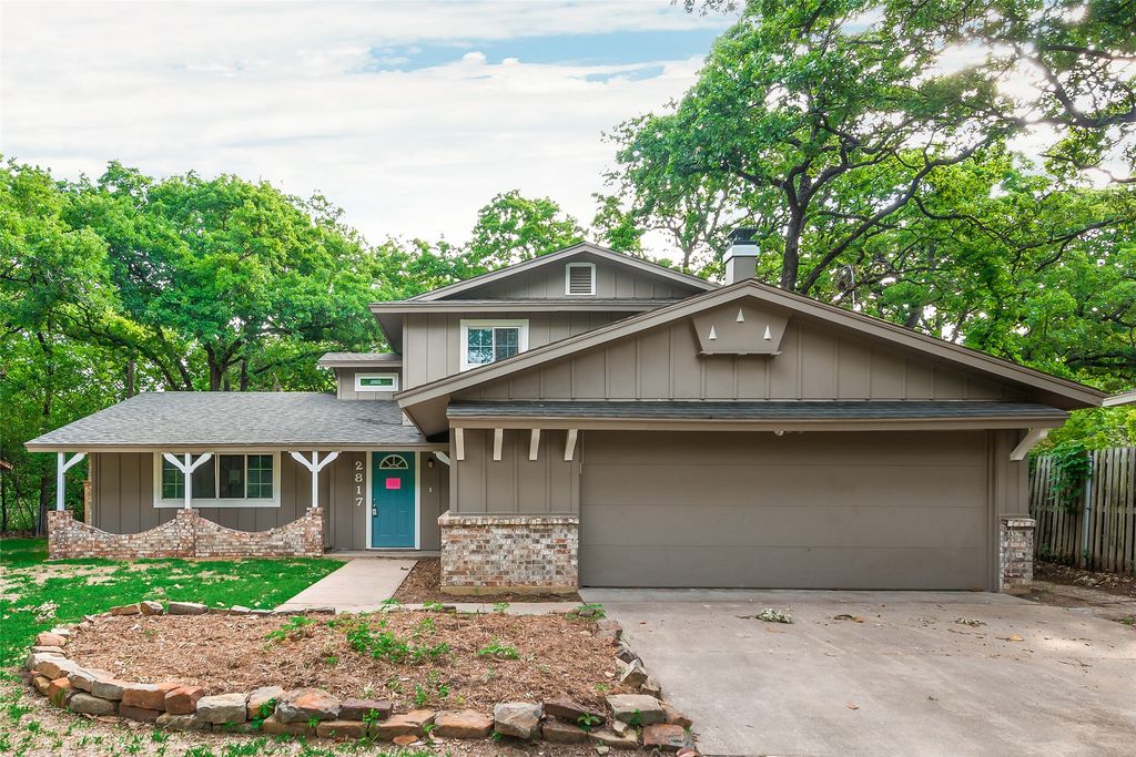 2817 Blackwood Drive, Arlington, TX 76013