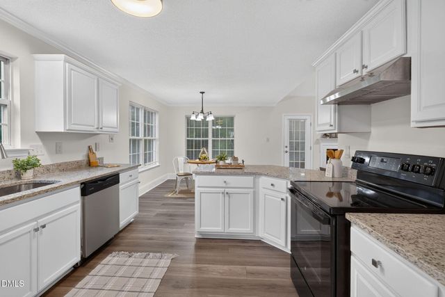 1209 Waterford Green Drive, Apex, NC 27502