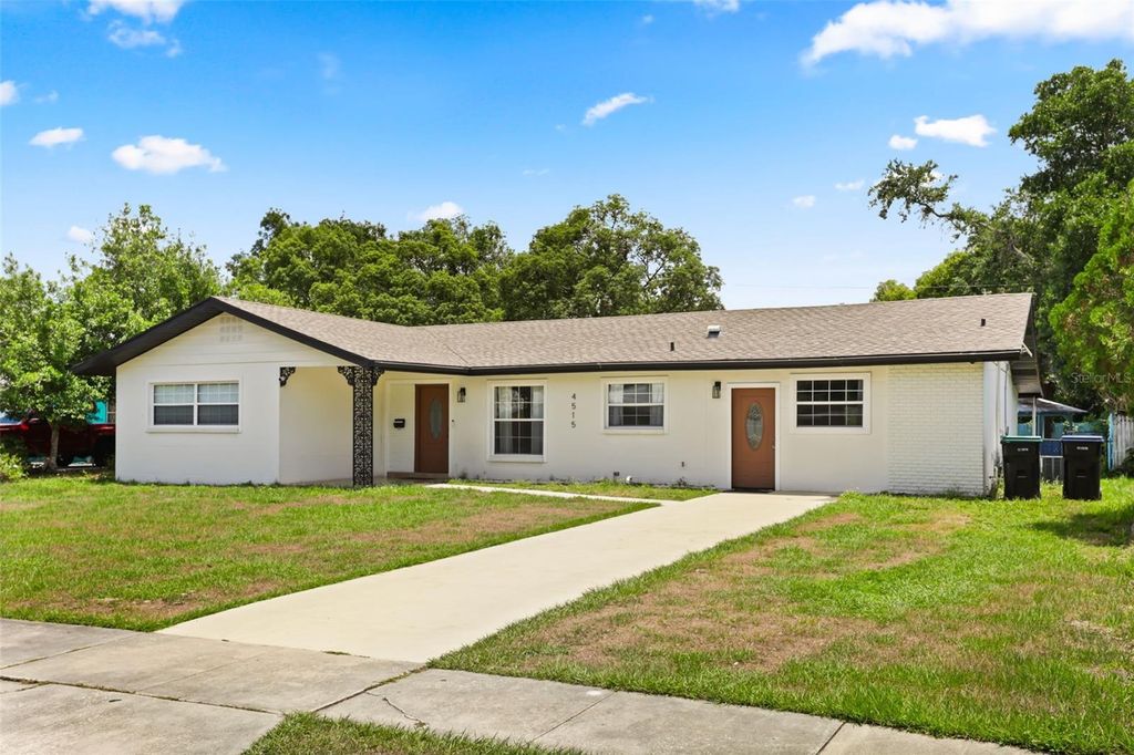Image 3 of property listing at 4515 BRADLEY AVENUE, Orlando, FL 32839